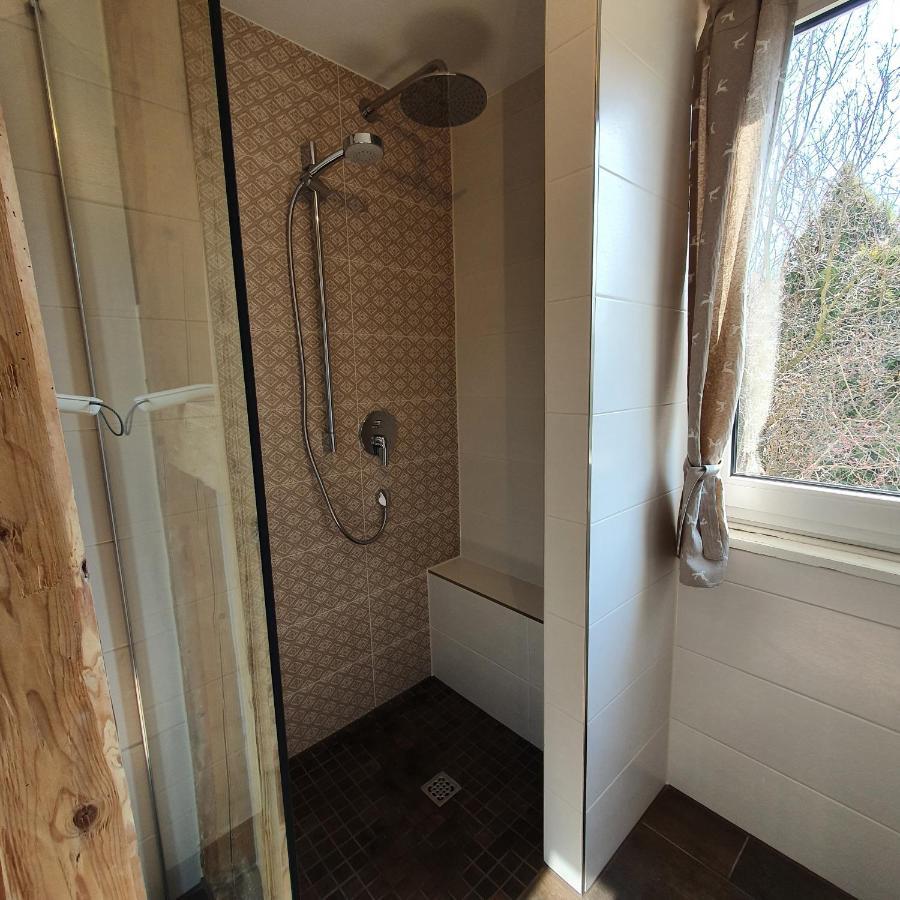 Alte Backstube - Ferienwohnung Huettenstube Und Ferienzimmer Auszeit Erkenbrechtsweiler ภายนอก รูปภาพ